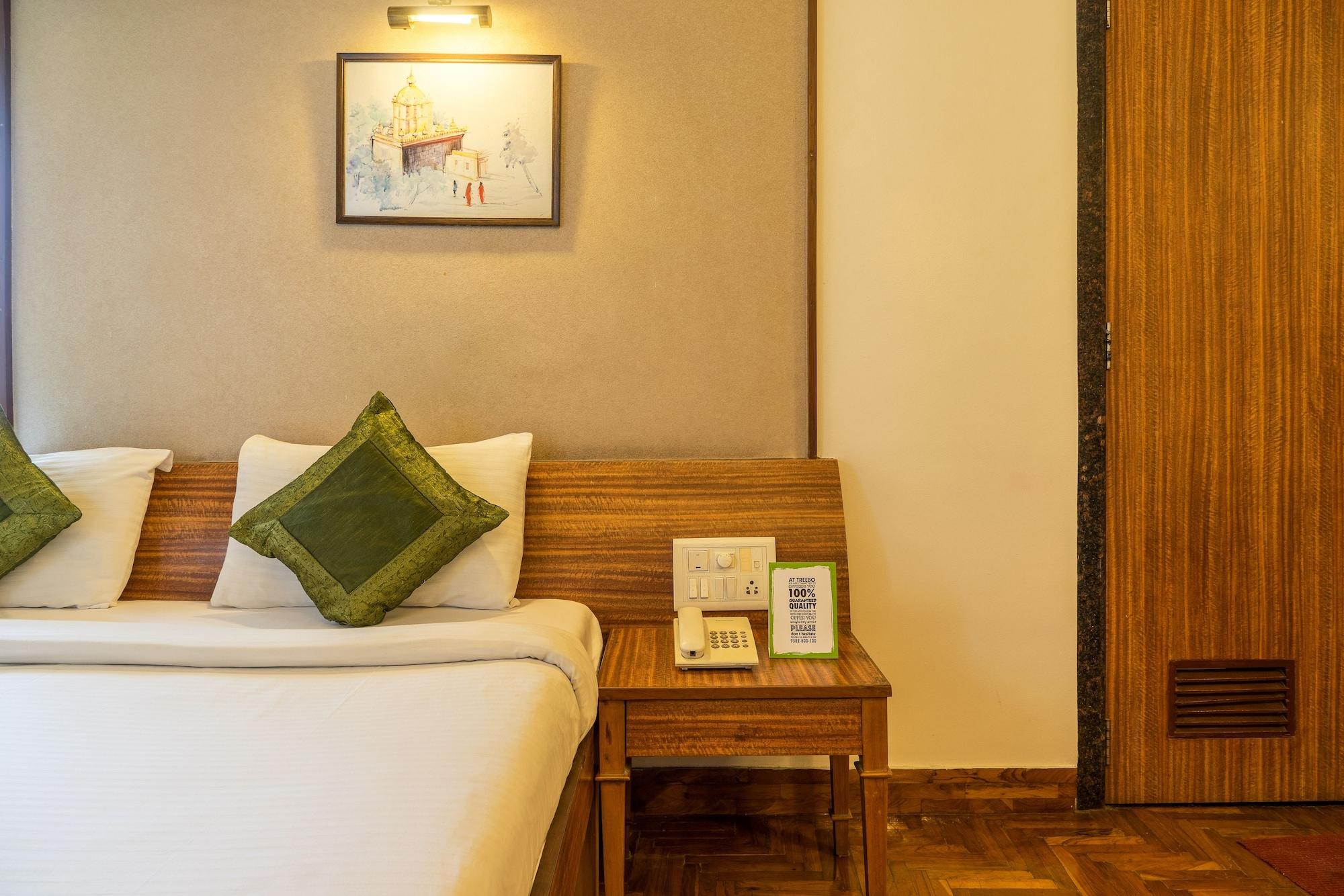 Treebo Trend Sahara Hotel Pune Eksteriør billede