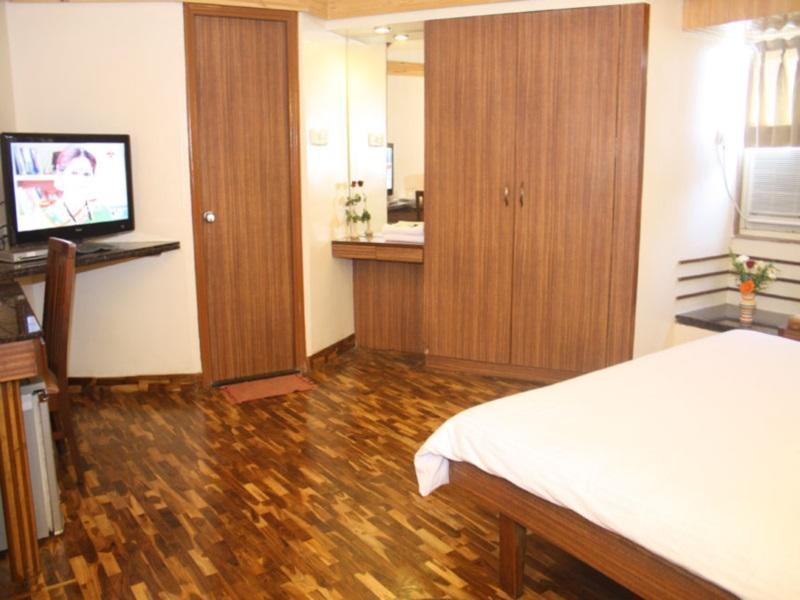Treebo Trend Sahara Hotel Pune Eksteriør billede
