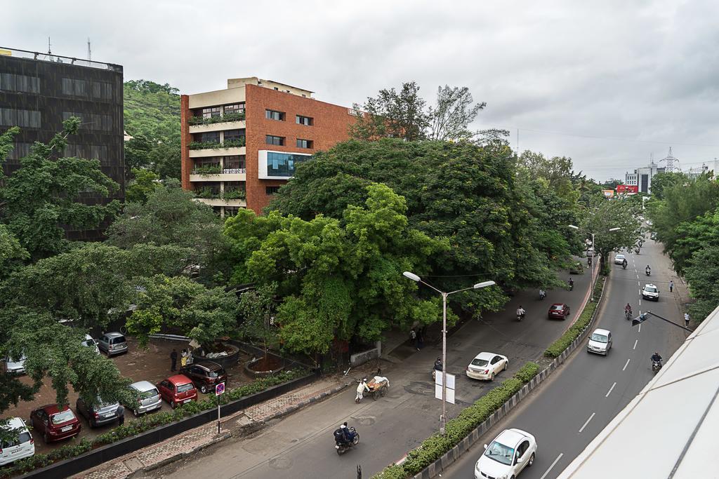 Treebo Trend Sahara Hotel Pune Eksteriør billede