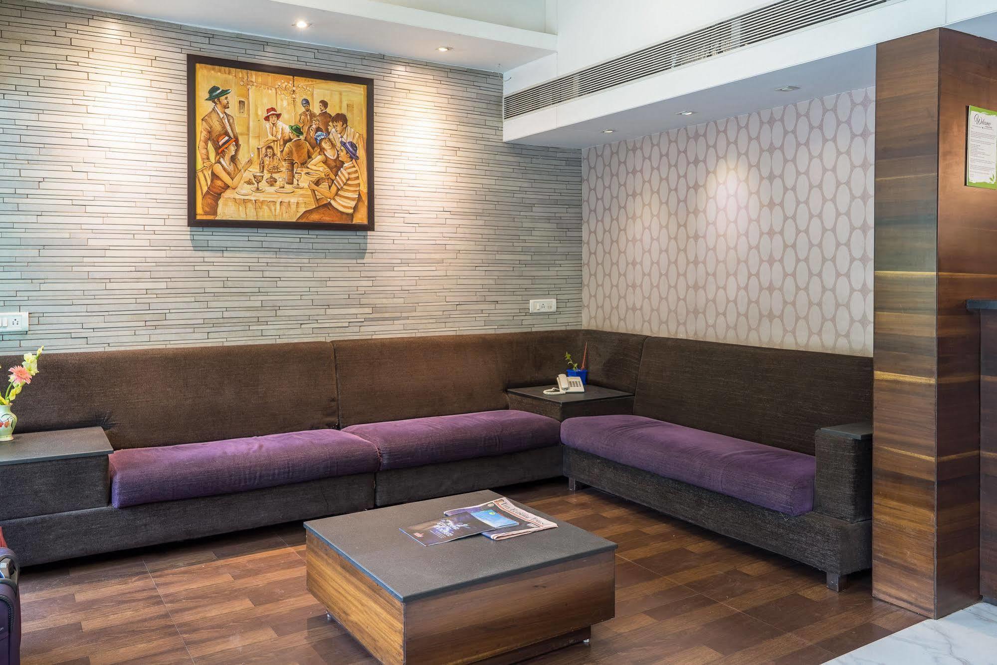 Treebo Trend Sahara Hotel Pune Eksteriør billede