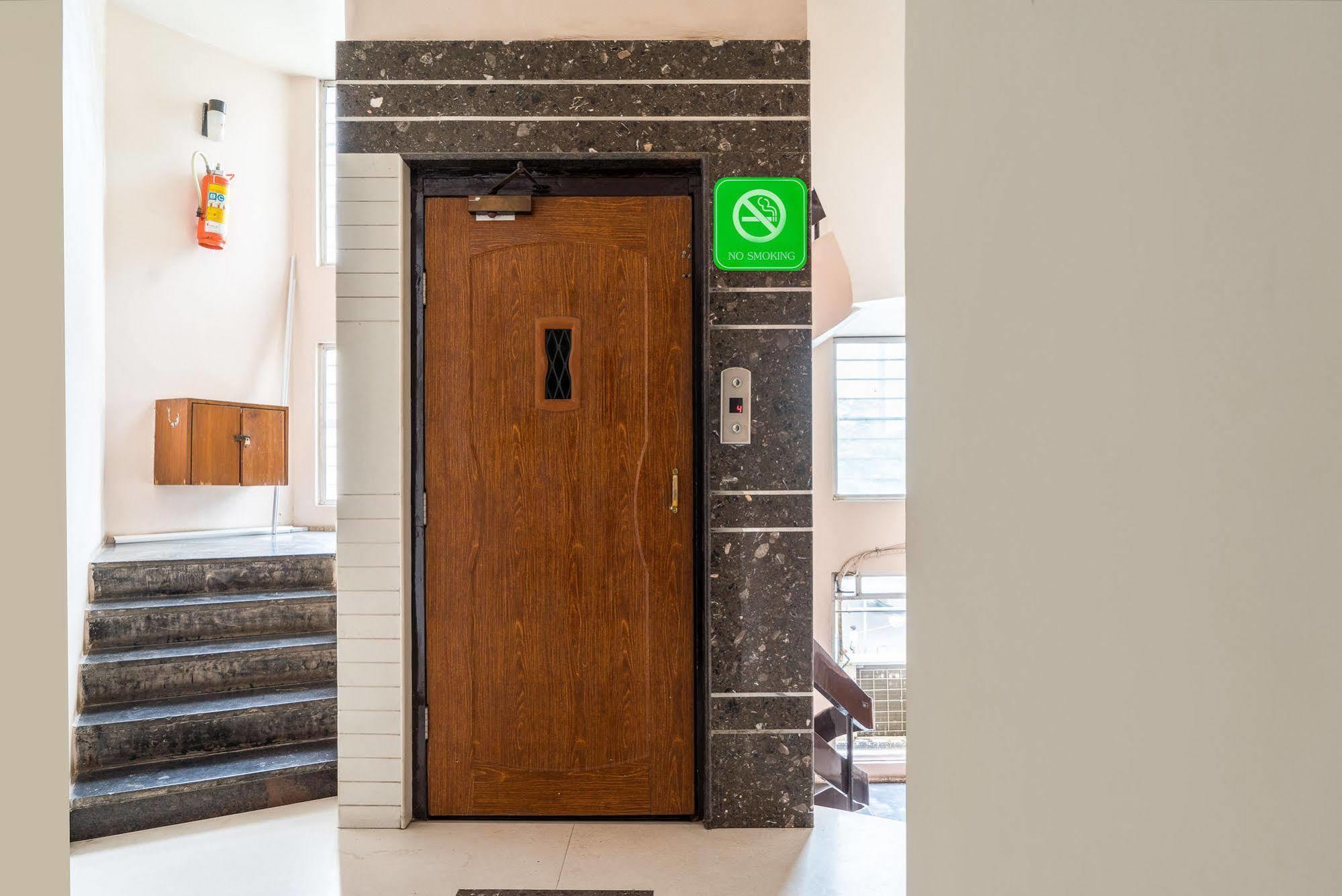 Treebo Trend Sahara Hotel Pune Eksteriør billede
