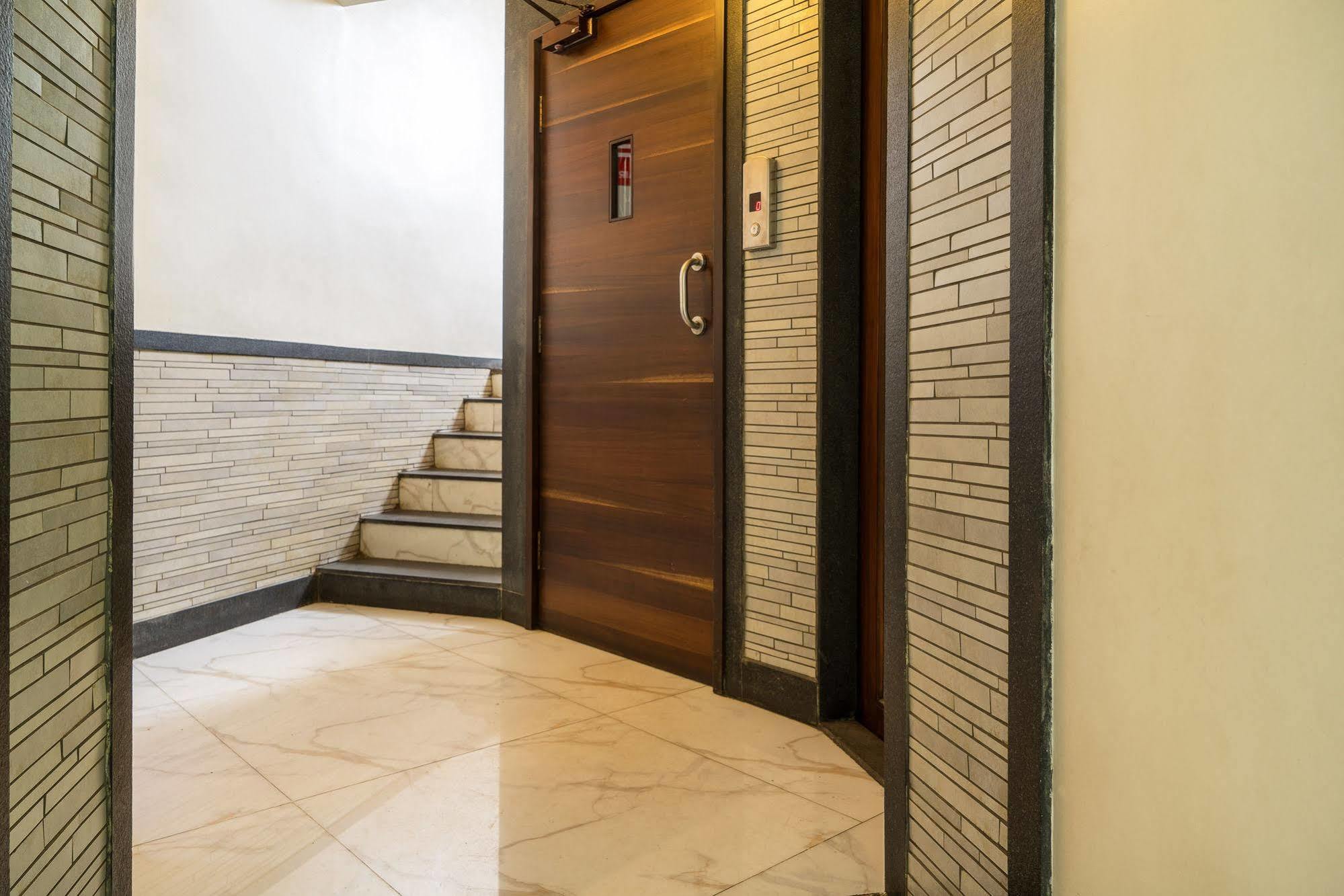 Treebo Trend Sahara Hotel Pune Eksteriør billede